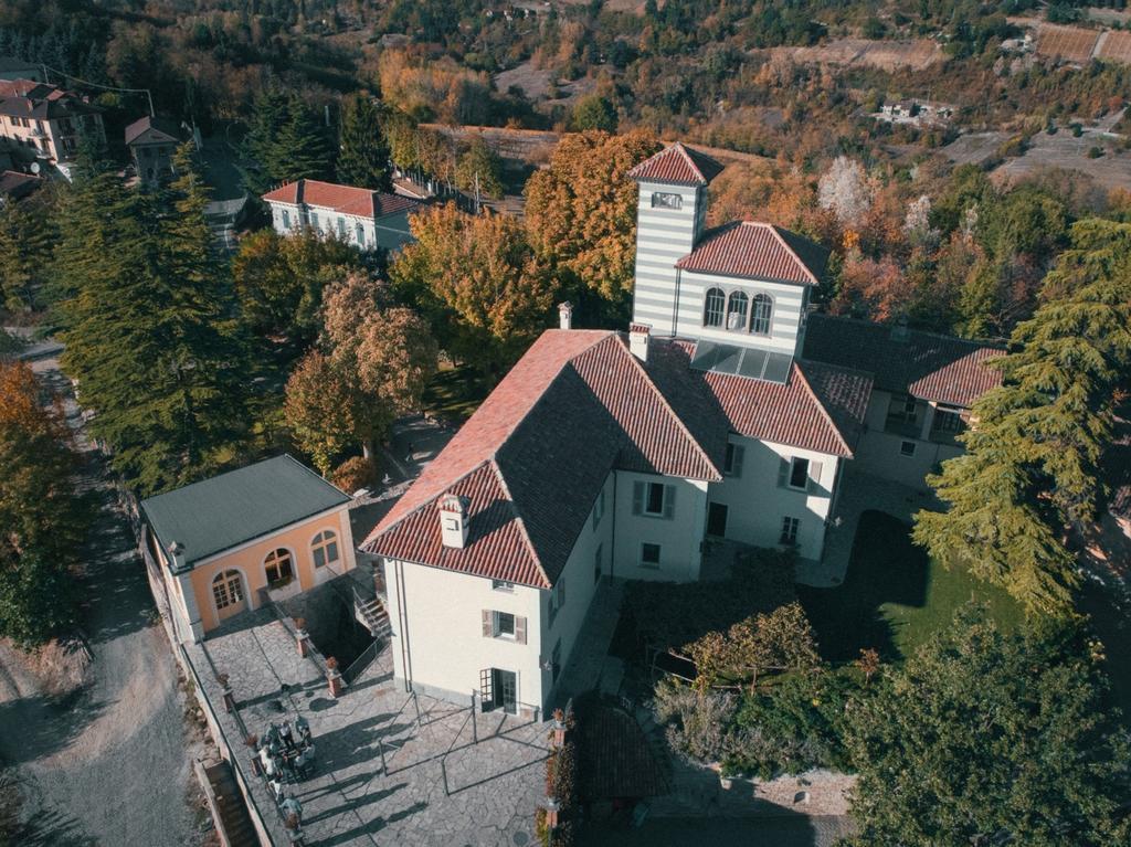 Castello Di Grillano Guest House Ovada Buitenkant foto